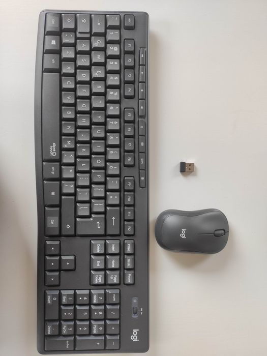 Zestaw BezPrzewodowy Klawiatura i Mysz Logitech MK295 SilentTouch