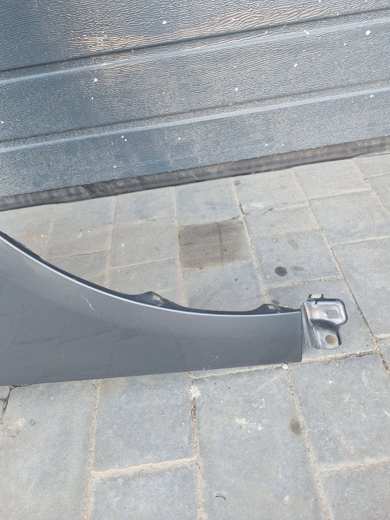 Błotnik przedni prawy Honda Accord VII