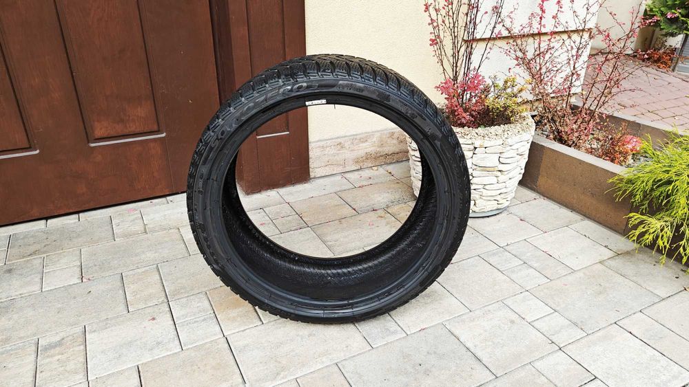 Opona Pirelli Sottozero 3 91V [6mm] 235/35/19 Zimowa Winter