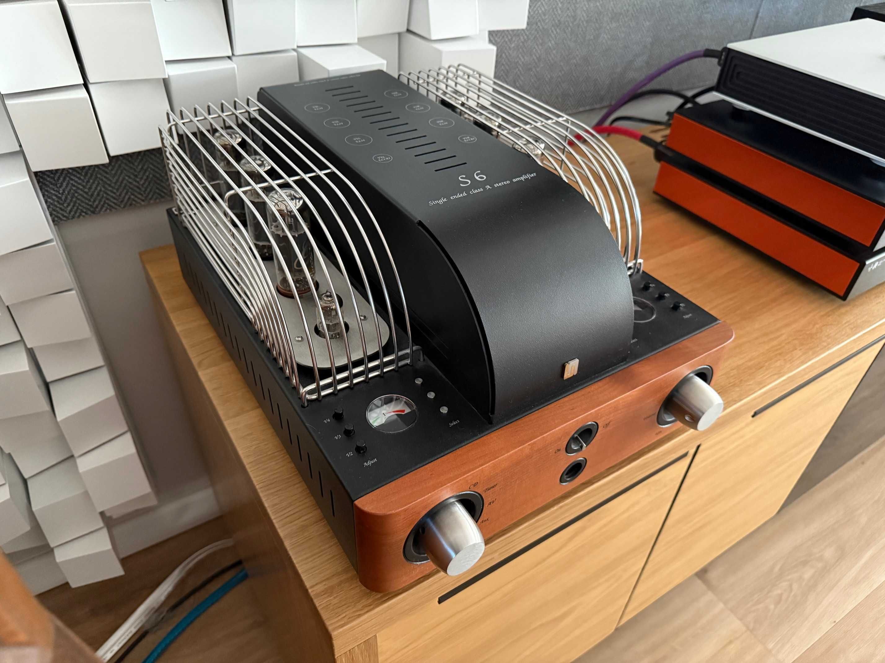 Wzmacniacz lampowy Unison Research S6 po modyfikacjach