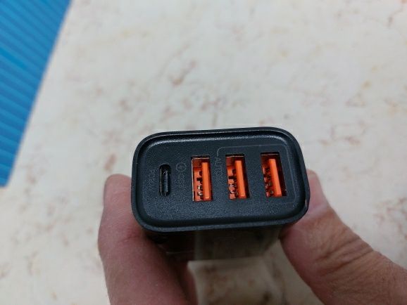 Зарядка для телефона Type C и USB