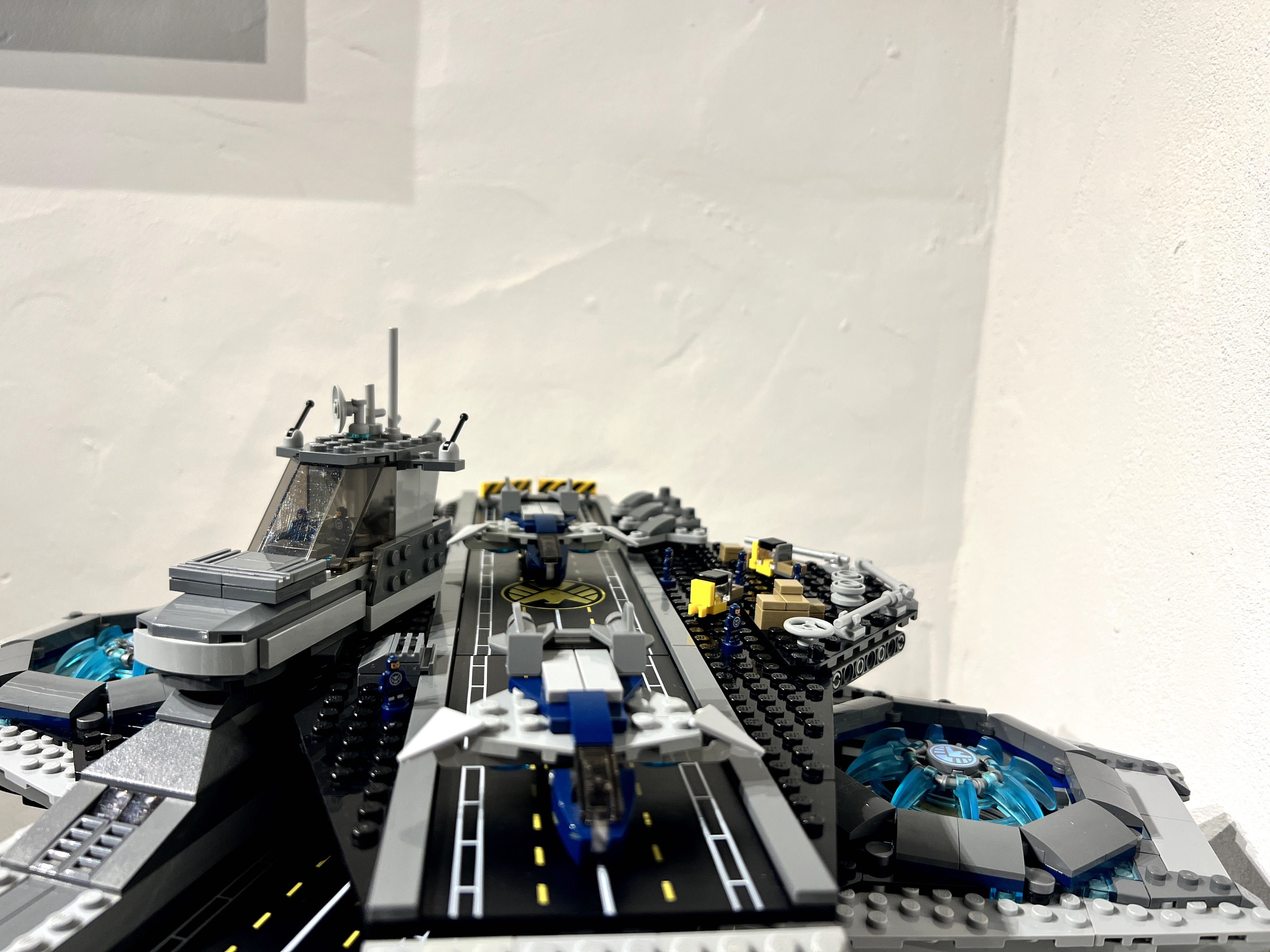 Lego Marvel Super Heroes 76042 The SHIELD Helicarrier