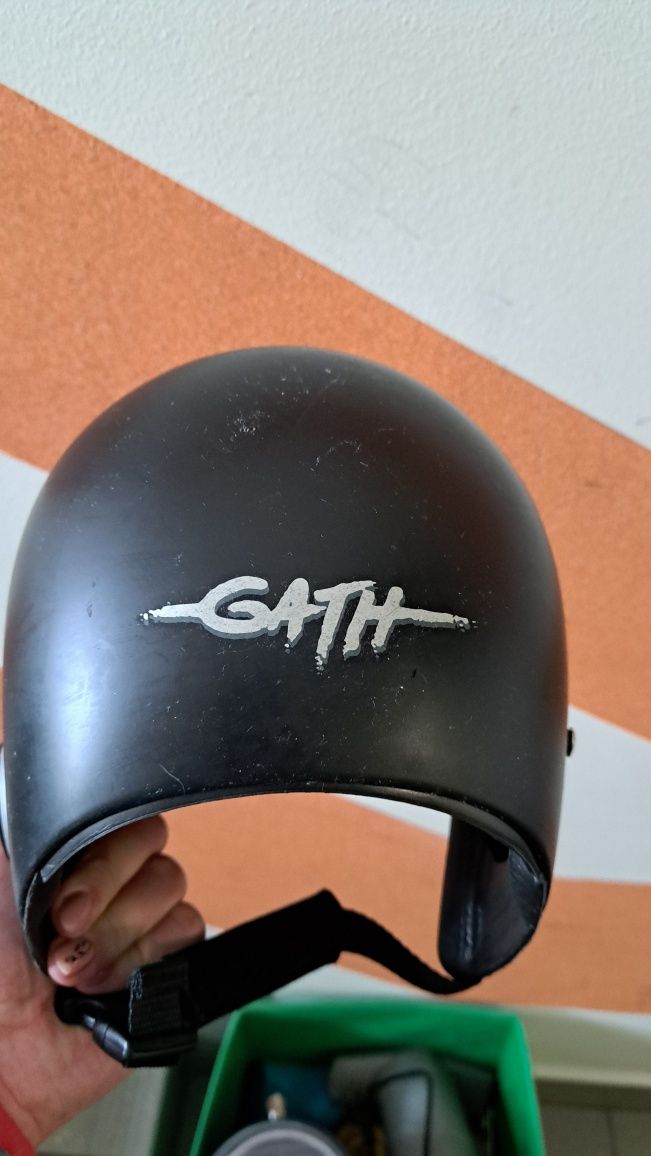 Kask Gath sporty wodne kitesurfing windsurfing czarny deluxe medium