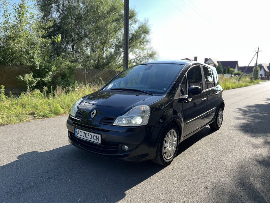 Продаю RENAULT MODUS 1.5 дизель.