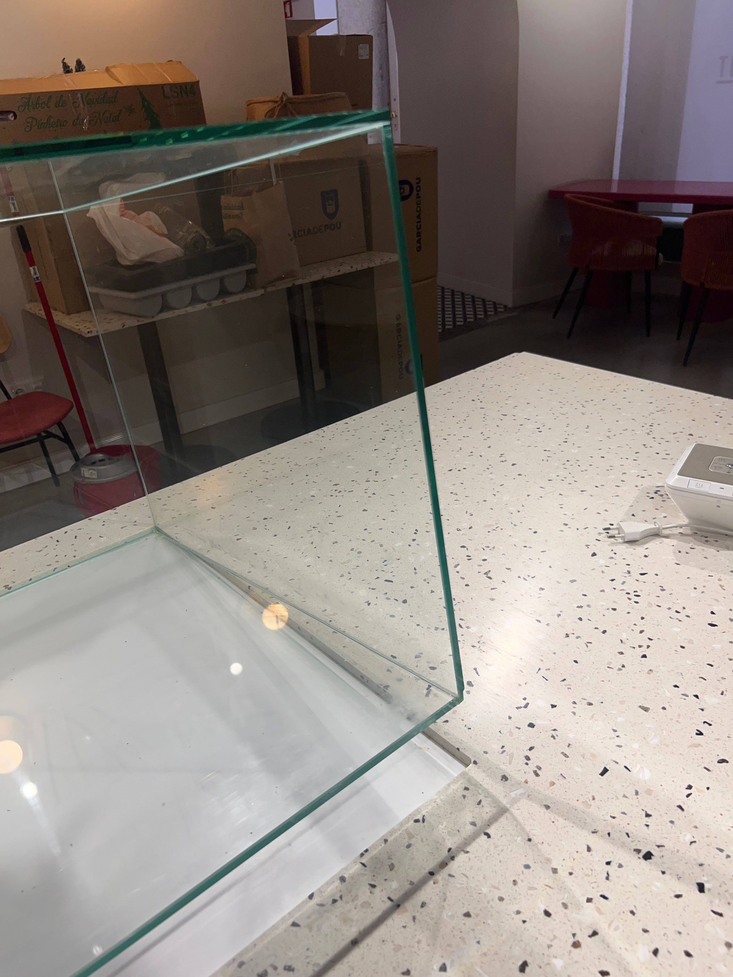 Vitrine retangular