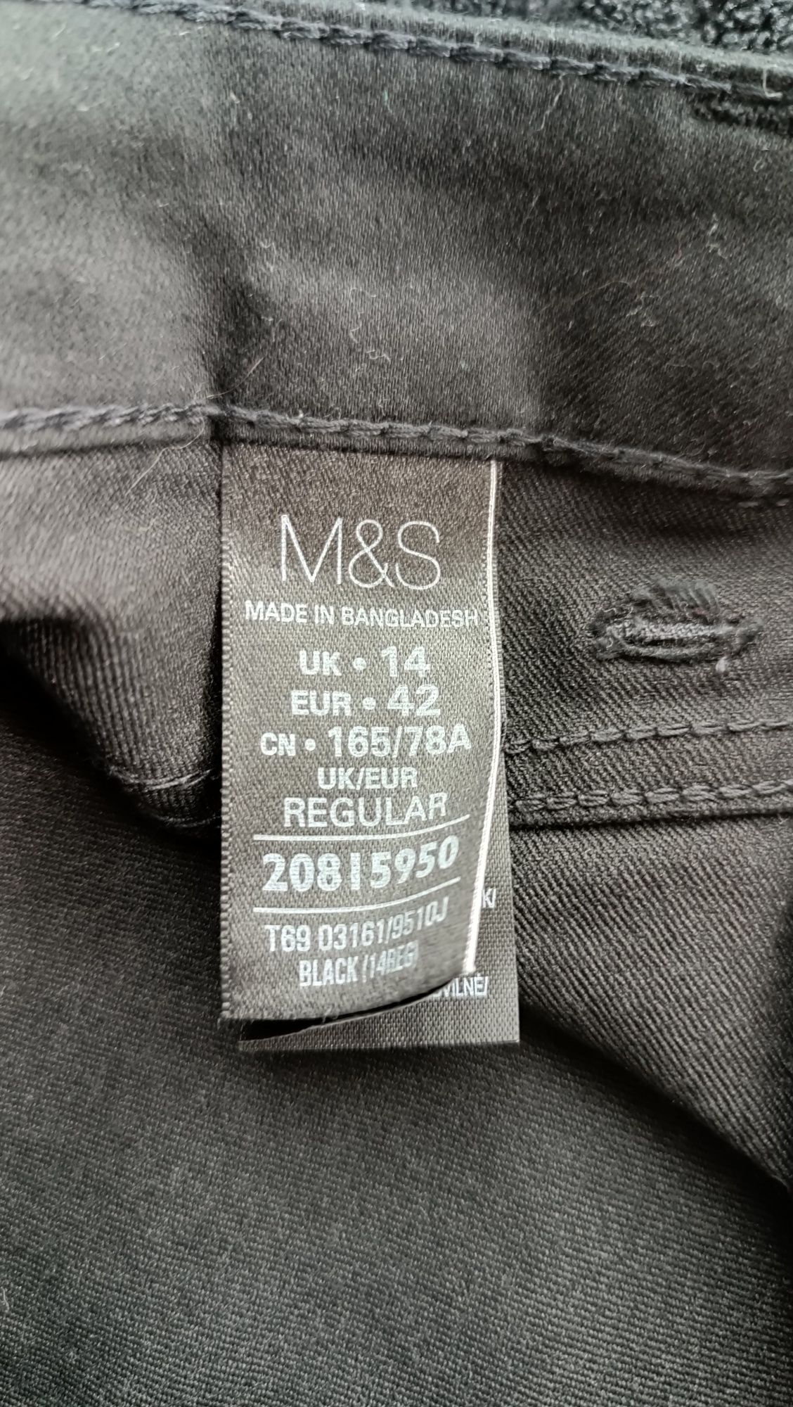 Nowe jeansy Marks&Spencer 42