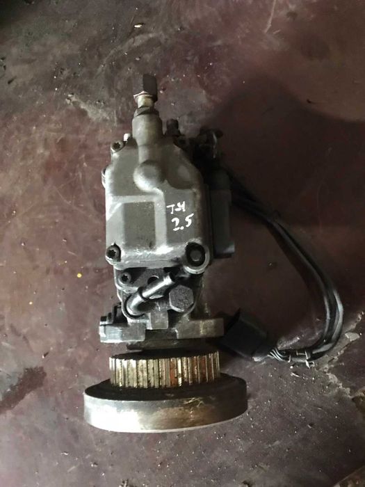 ТНВД насос Фольксваген Т-4 2,5TDI на 10 пинов