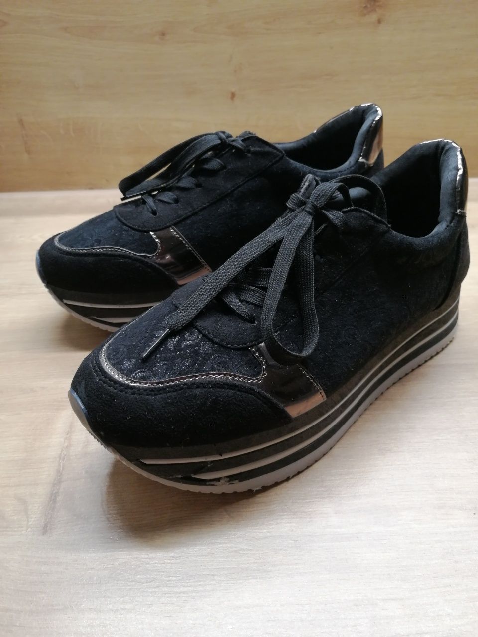 Buty na grubej podeszwie czarne 41 dł wkładki 26,5cm