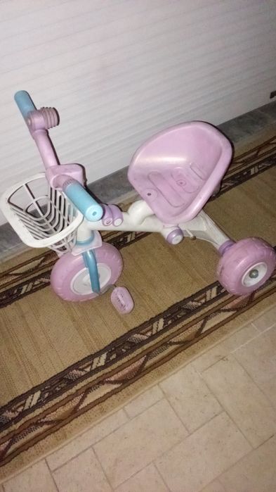 TRICICLO 3 Rodas Criança. 3 Fotos