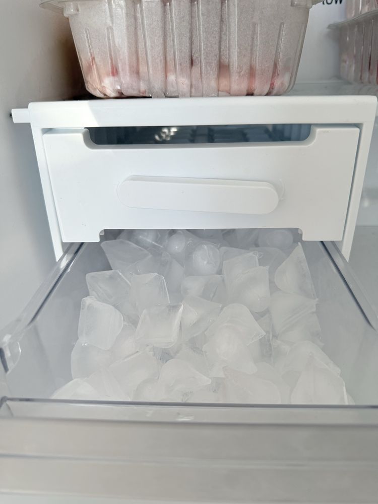 Frigorífico LG GTBV38PZGKD (No Frost - 172 cm - 335 L - Cinzento)