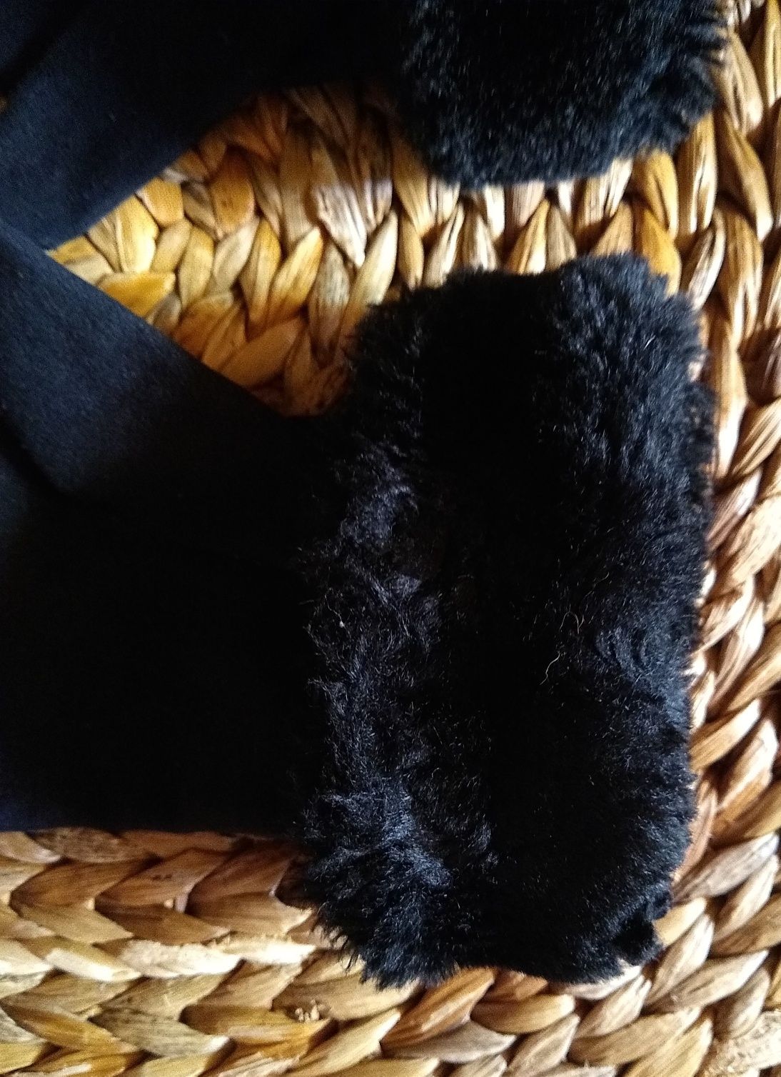 Eleganckie damskie czarne rękawiczki ze sztucznym futerkiem, Roz. L-XL