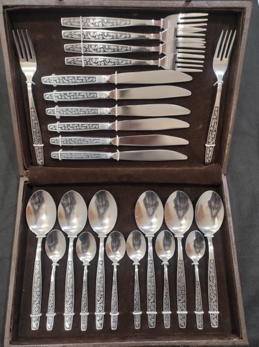 Столові набори Урср .