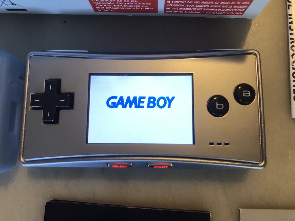 Vendo Game Boy Micro