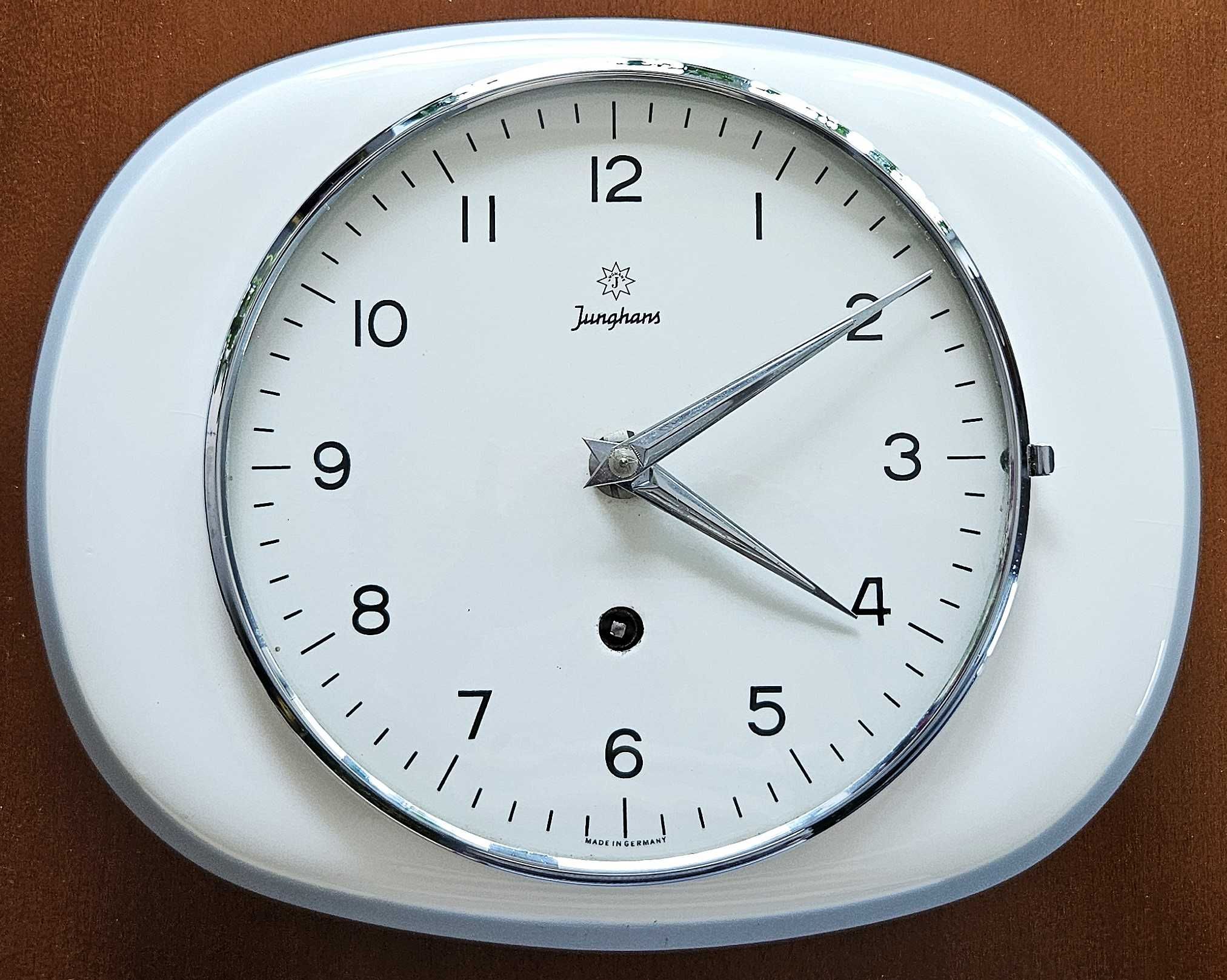 Zegar ścienny ceramiczny Junghans stan idealny