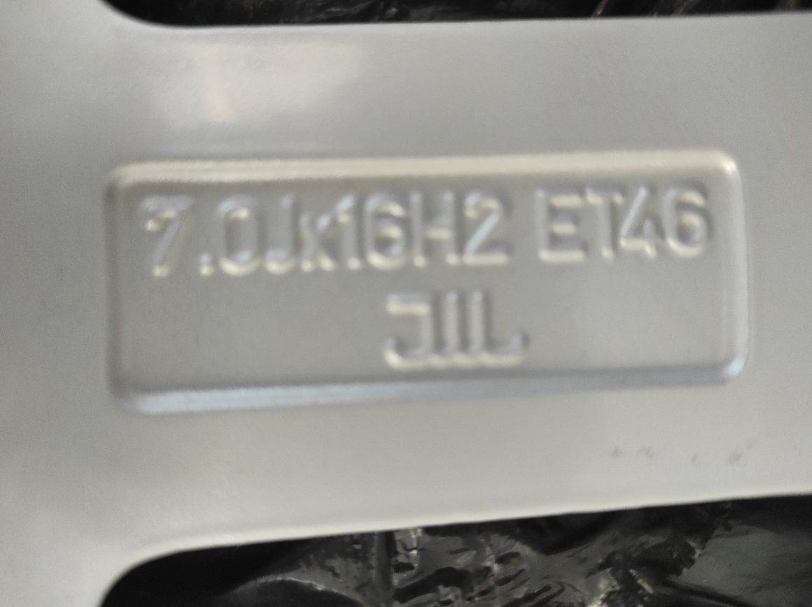 519 Felgi aluminiowe ORYGINAŁ AUDI R 16 5x112 otwór 66,6 Bardzo Ładne