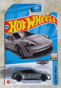Hot Wheels Zamac __ Porsche Taycan Turbo S __