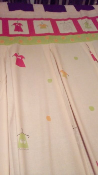 cortinados e capa de edredon ,como novo para criança