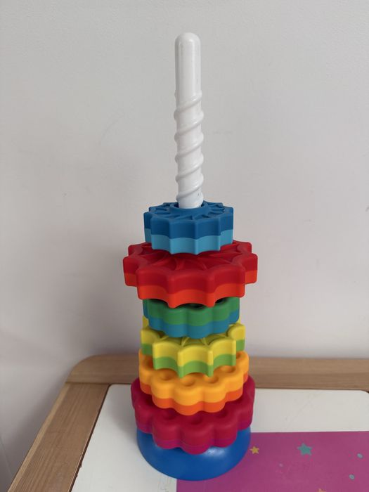 Fat brain toys zakrecona wieża