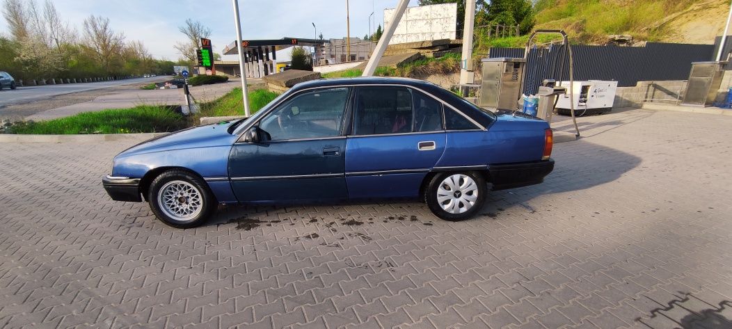 Опель Омега - Opel Omega A 1990р 2.0 Газ/Бензин