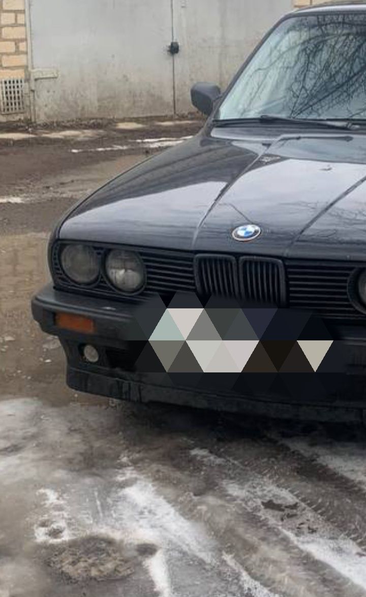 Губа is БМВ е30 .bmw e 30