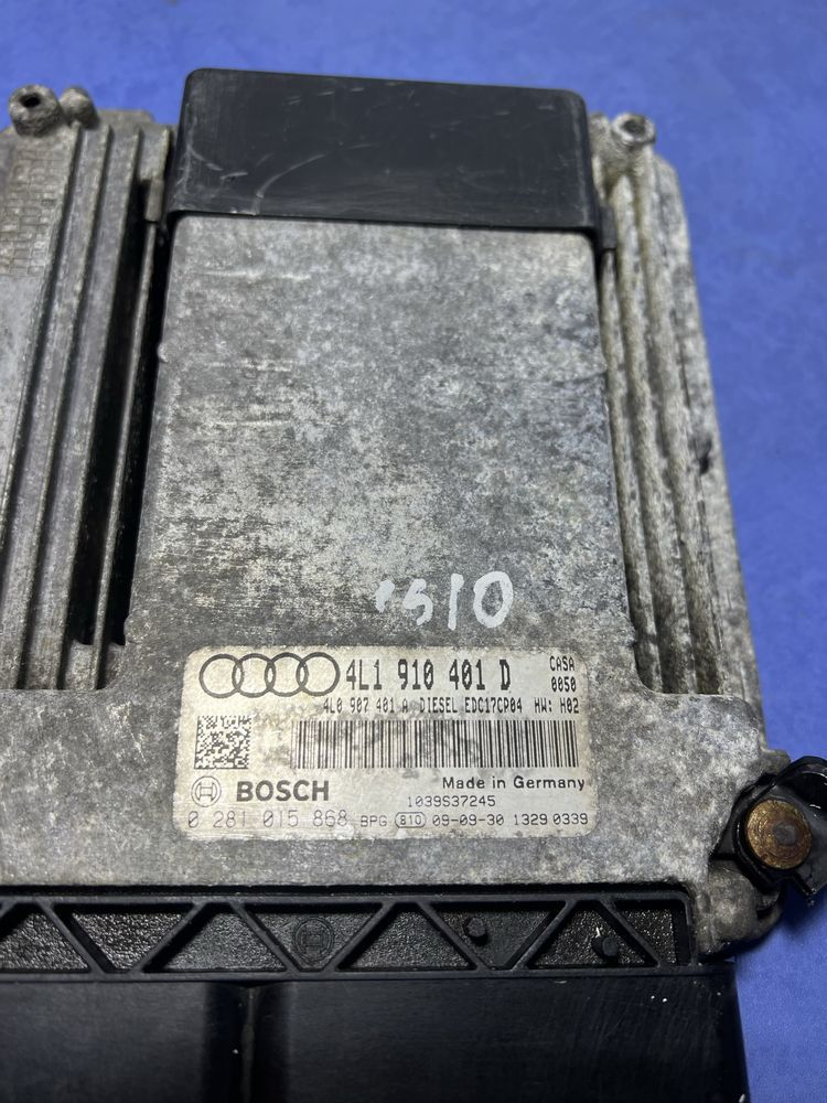 Блок керування двигуна Audi Q7 3,0TDI