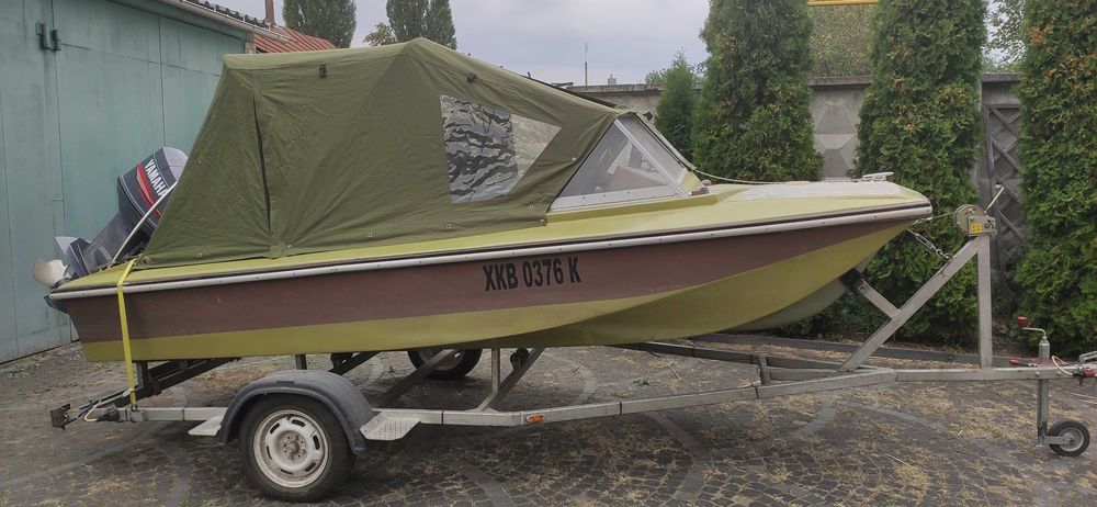 Продам катер пластик з двигуном Yamaha 60 л.с.