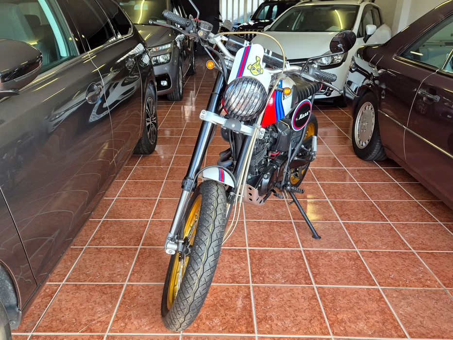 Bullit Hero 125 Martini