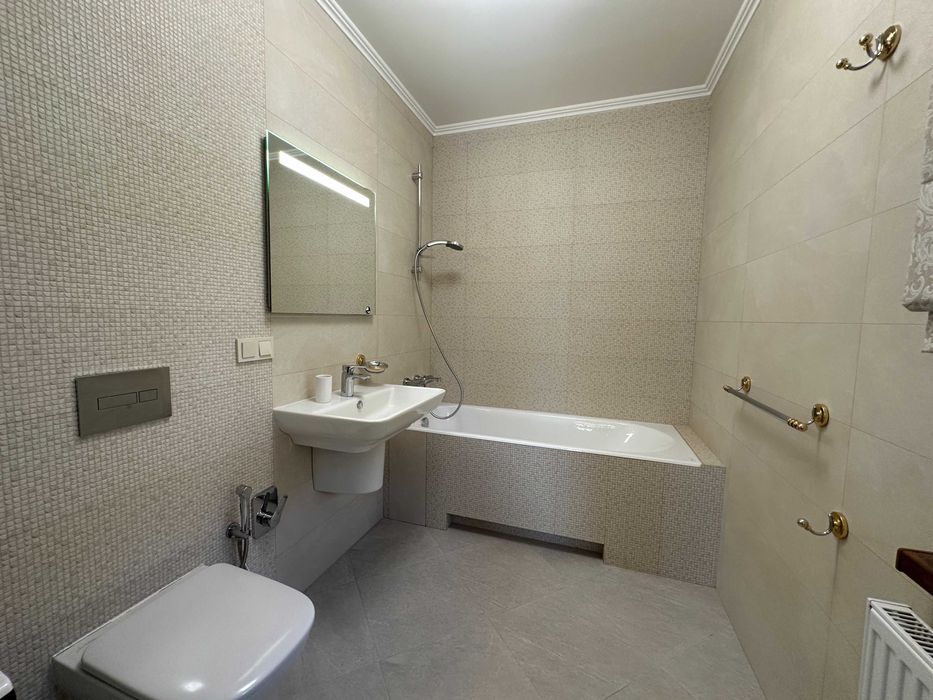 вул. Панорамна 11, оренда затишного будинку, 3 кімнати