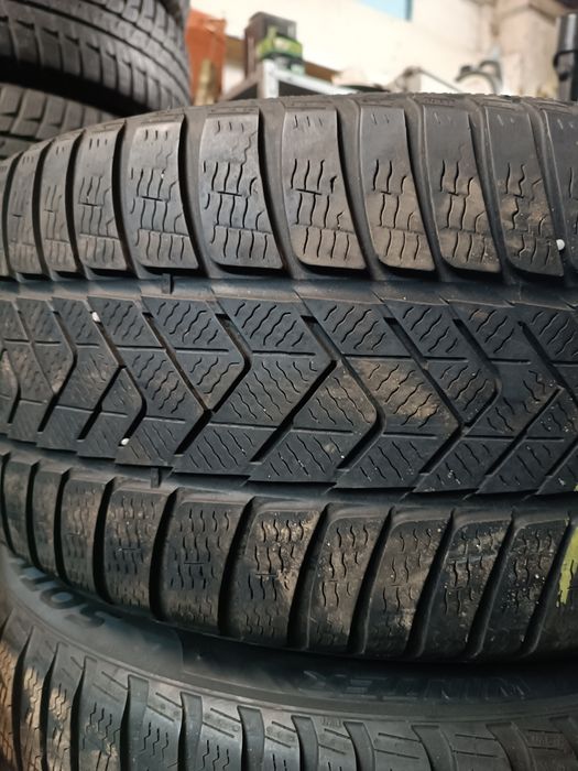 Opony Zimowe 275 40 R18 Pirelli.      w78