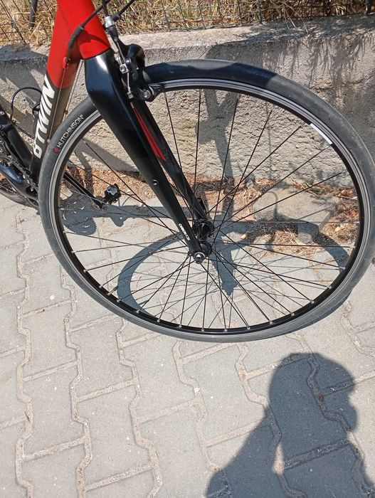 Bicicleta de estrada de gama média