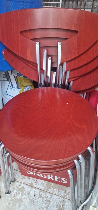 Cadeiras pastelaria restaurante quase novas