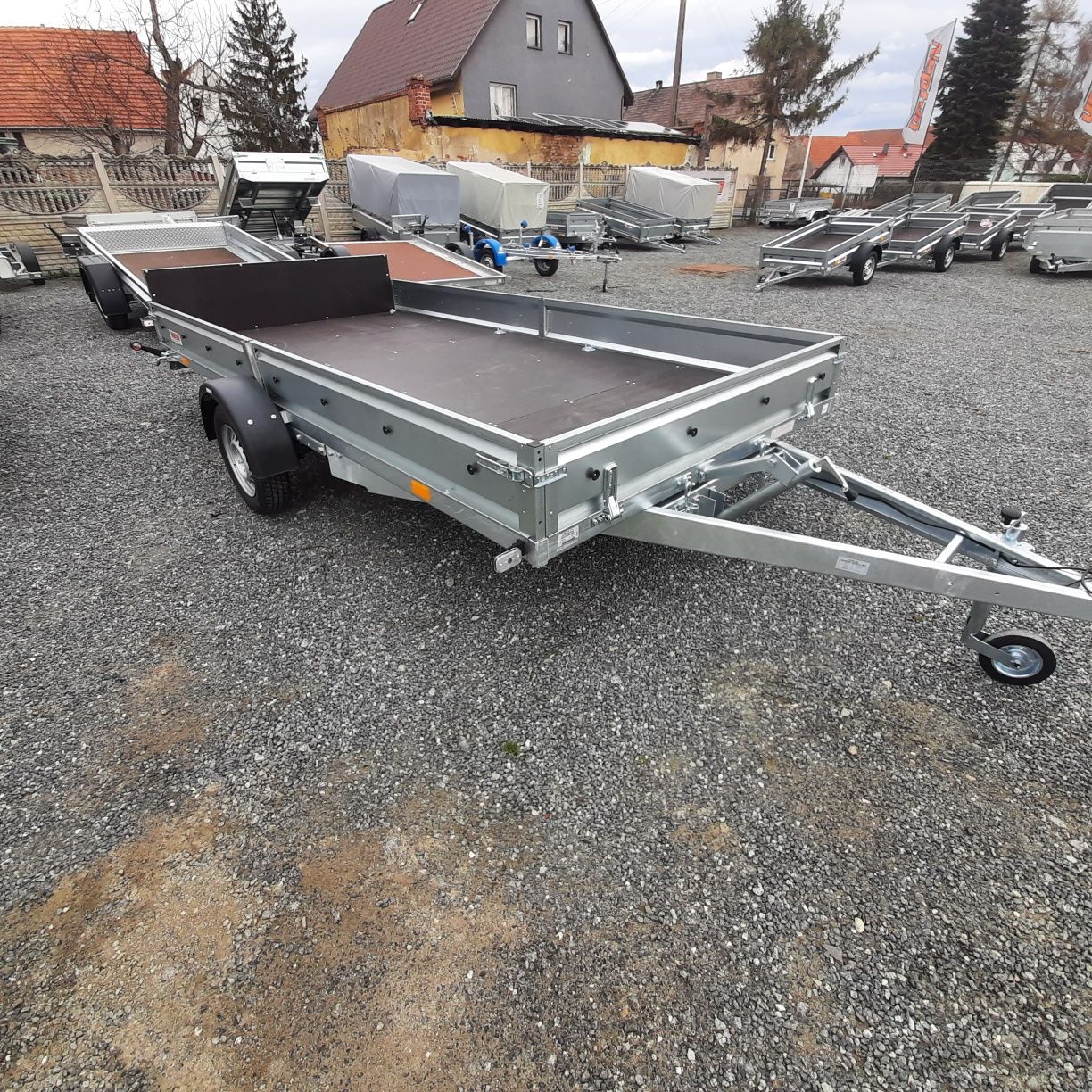 Przyczepa   laweta neptun  N7-380 m18r Dmc 750kg