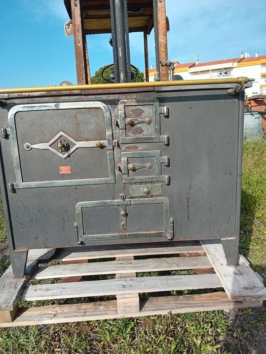 Fogão a lenha de fabrico Português