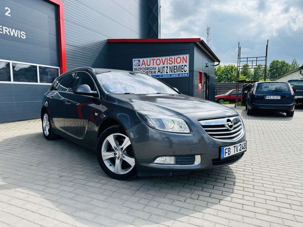 Opel isignia 2.0cdti 160km 2009r cosmo doinwestowana faktury