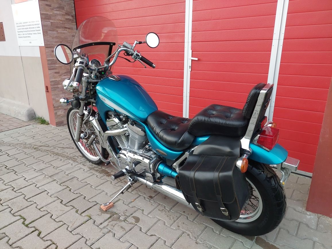 Suzuki vs 800 intruder