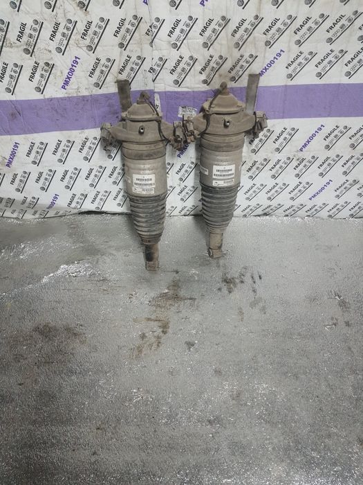 Пненевмо стійка стойка балон Volkswagen Touareg NF