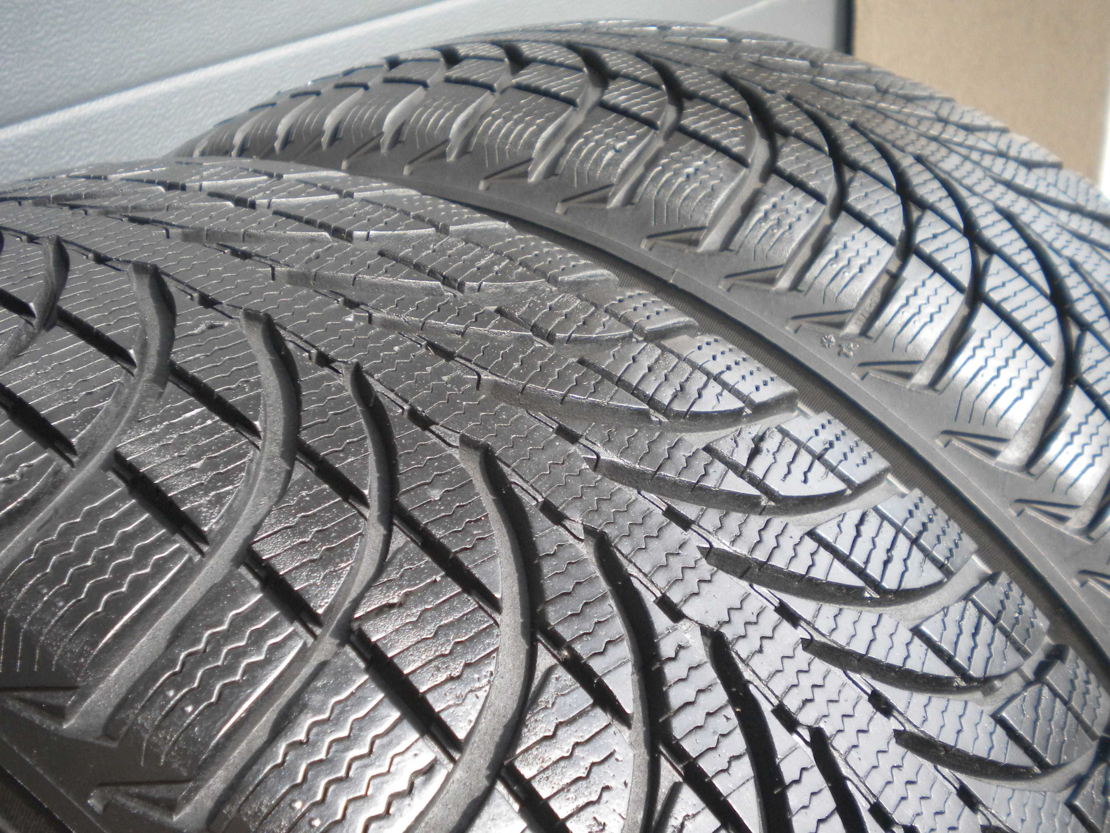 ! 2x Opony zimowe 235/65R17 Michelin Latitude Alpin LA2 +7.5mm