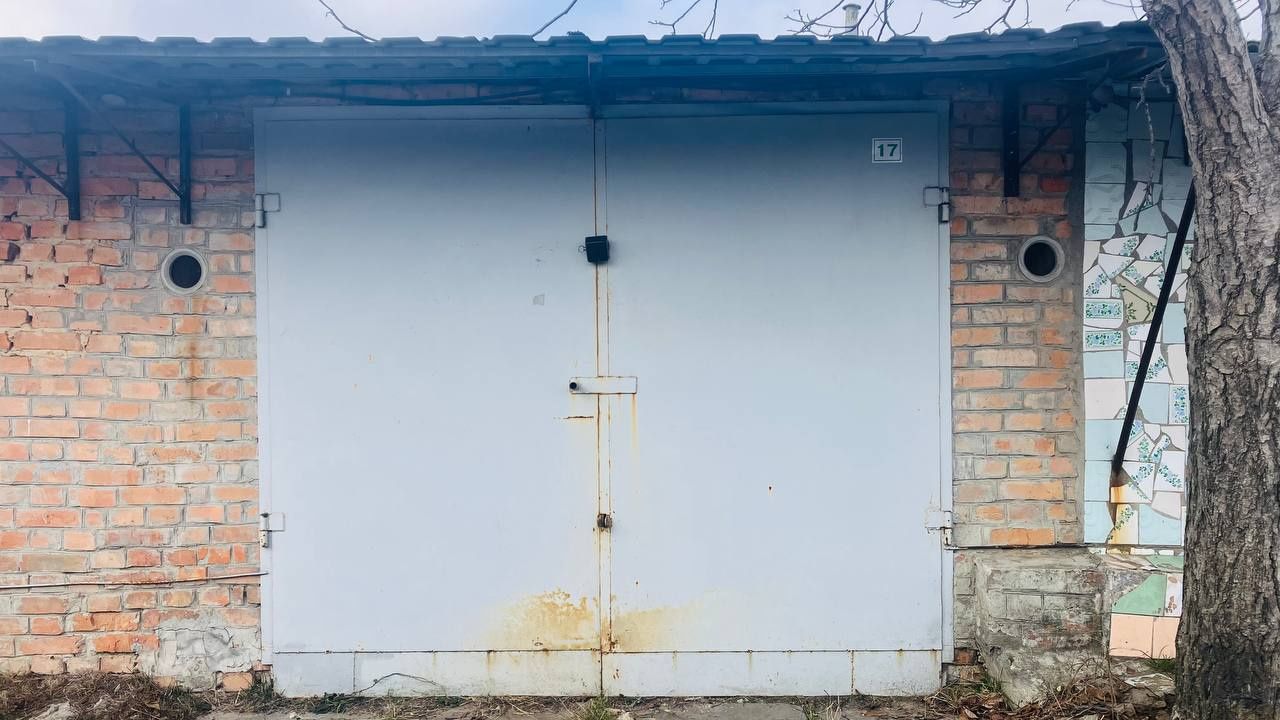 Продам гараж в кооперативі. "Рассвет" р-н Жадова