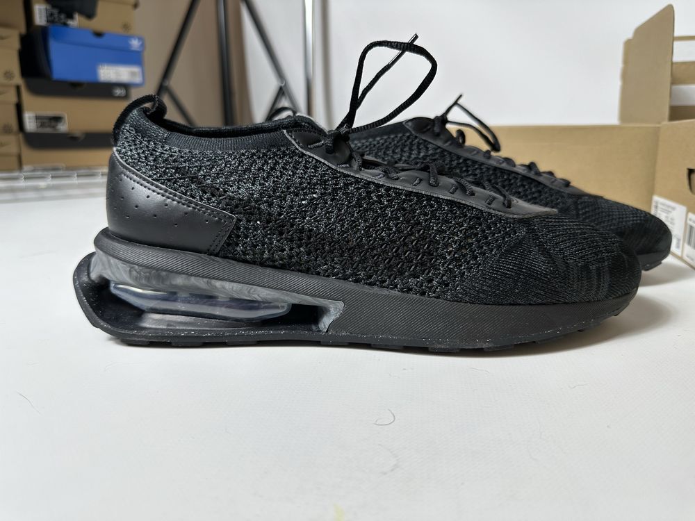 Кросівки чоловічі Nike Air Max Flyknit Racer Next Nature (FD2764-001)