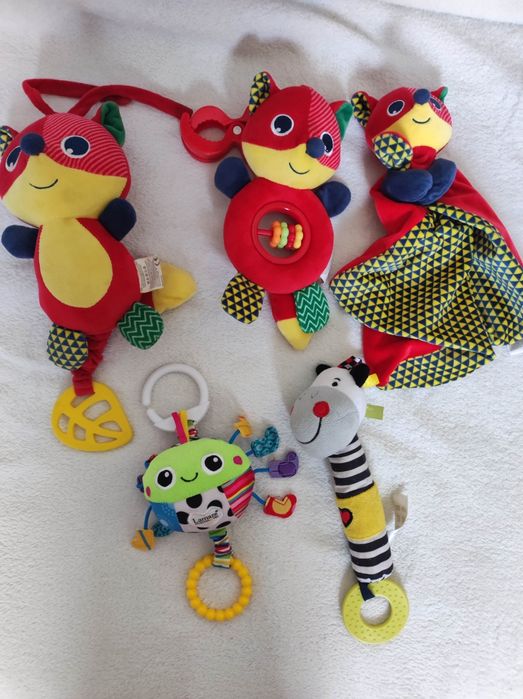 Zestaw zabawek kontrastowych dla maluszka