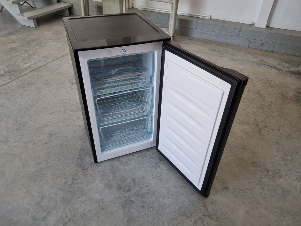 Zamrażarka klarstein 75L