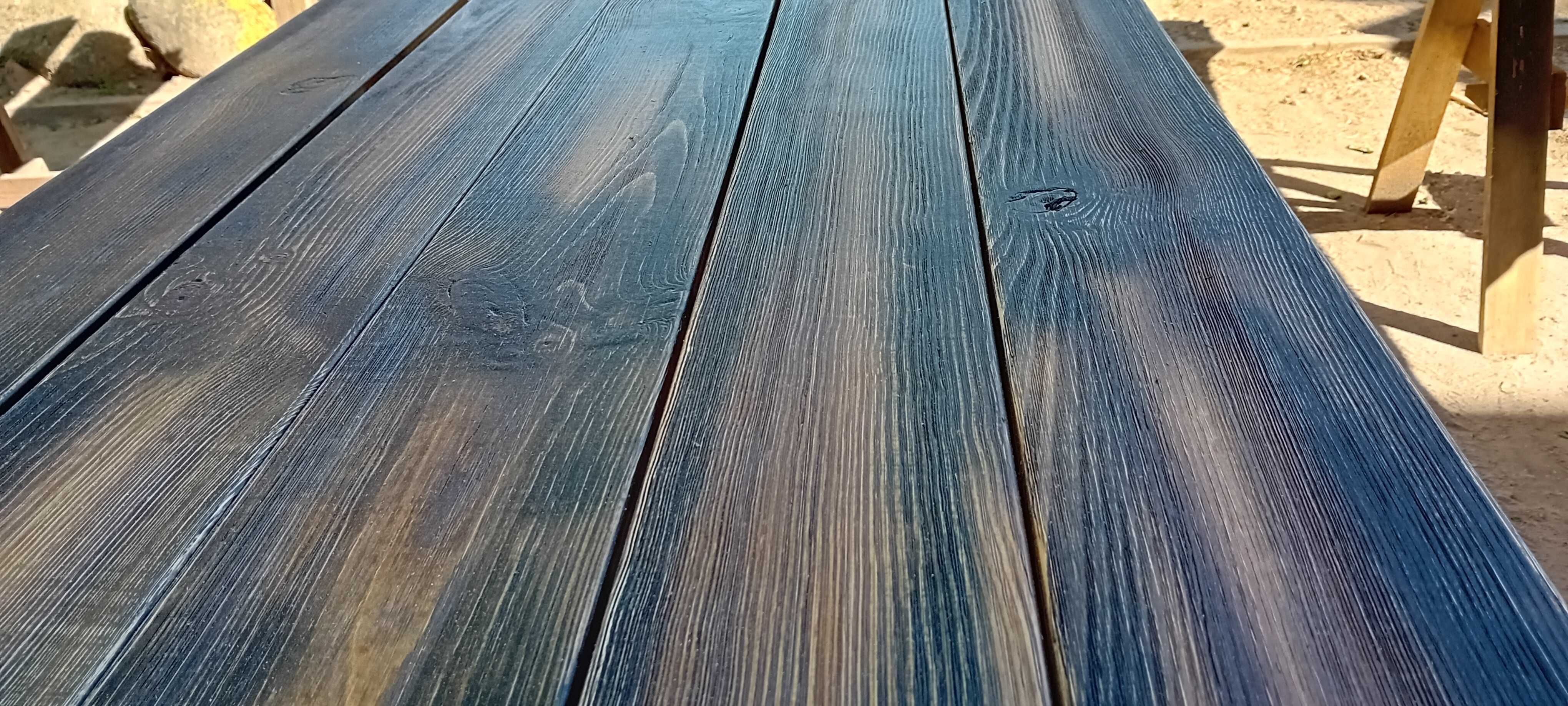 Podłoga drewniana sosnowa rustykalna postarzona