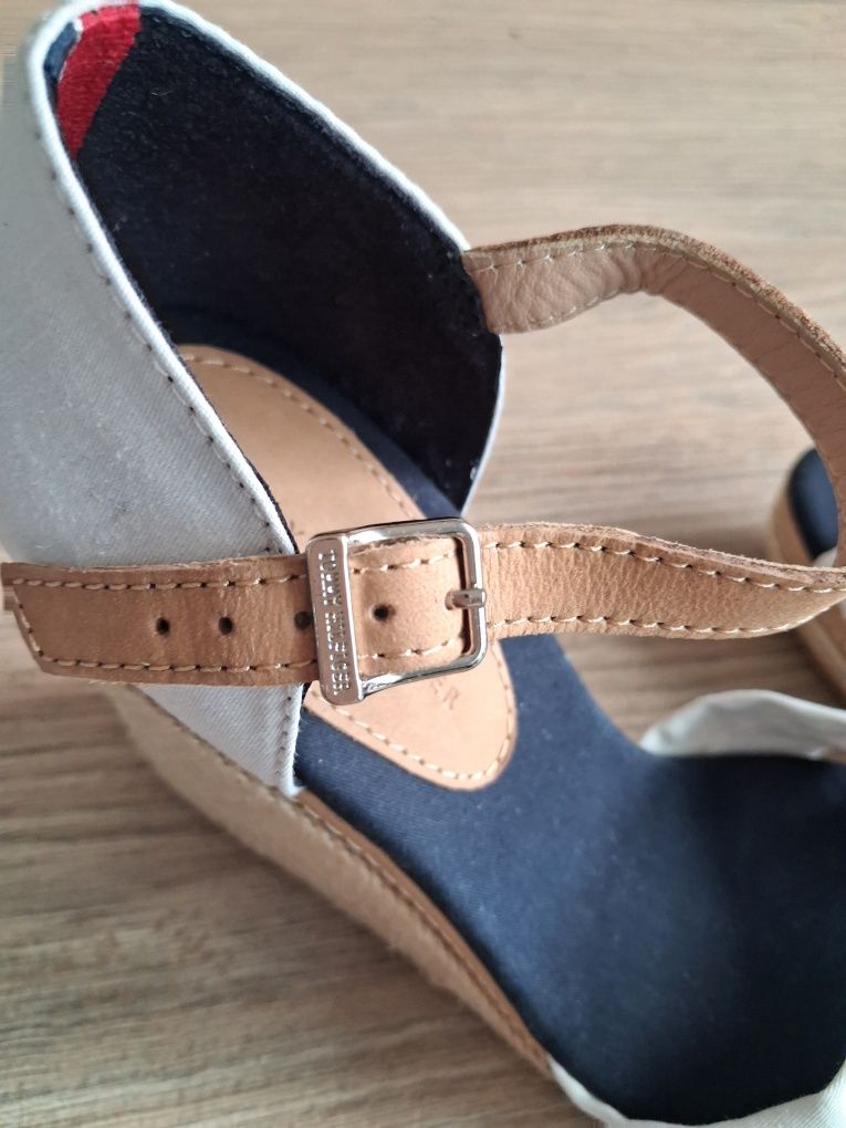 Koturny Tommy Hilfiger r. 37