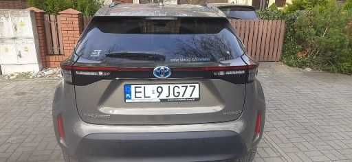 prawie nowe modne i trwałe auto