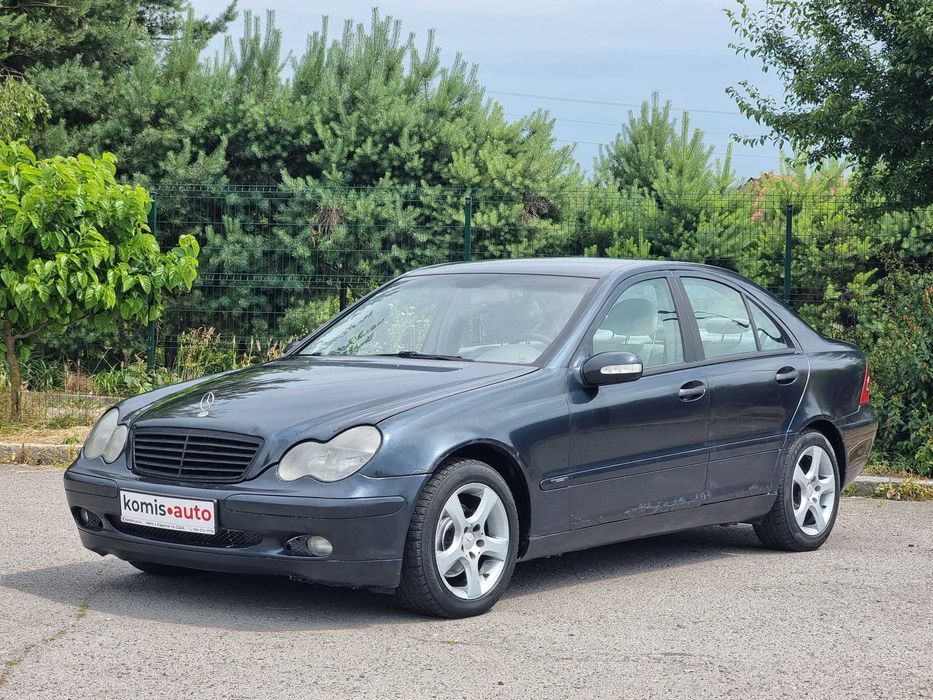 Продам Mercedes-Benz C-Class 2001. Можна в розстрочку, під викуп.