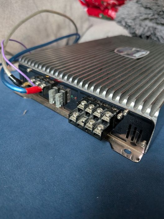 Автомобильный усилитель magnat black core four