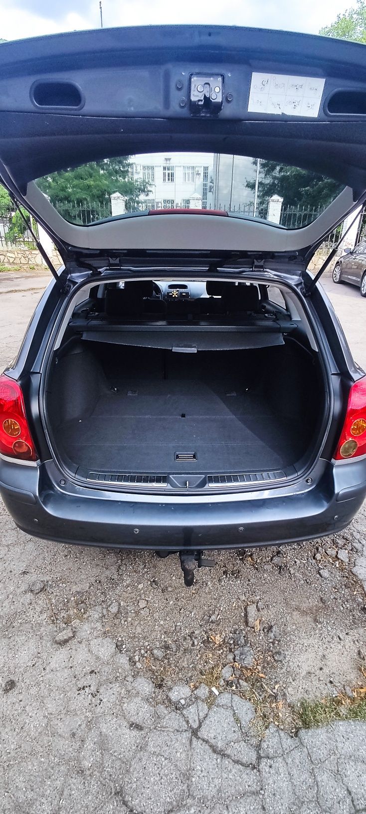 Продам Toyota avensis 2006 1.8