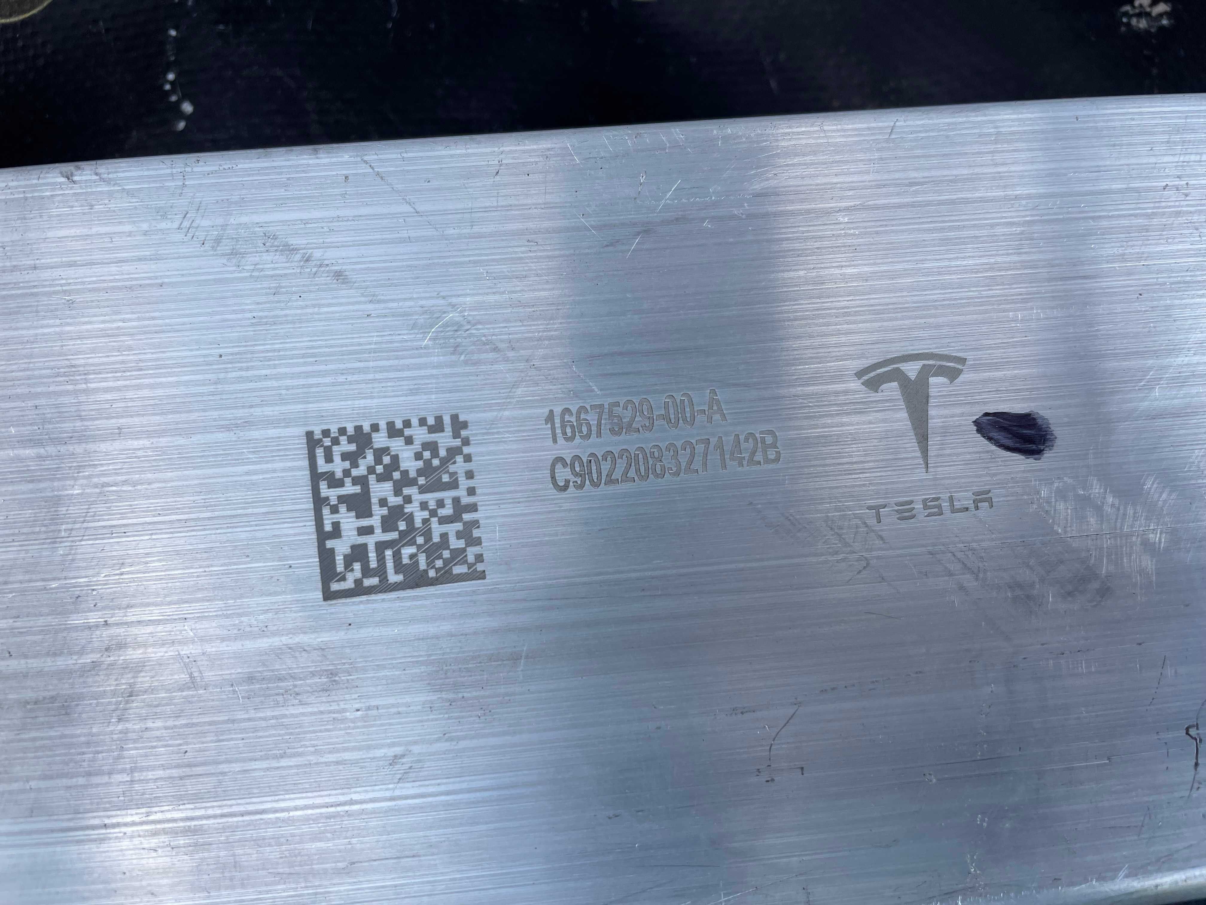 Підсилювач переднього підрамника Tesla Model Y 1667529-00-A