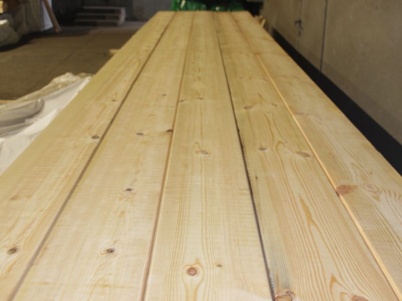 Drewno konstrukcyjne 45x70mm, świerk skandynawski suszony i strugany..