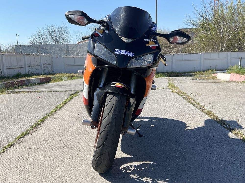 HONDA cbr1000 rr